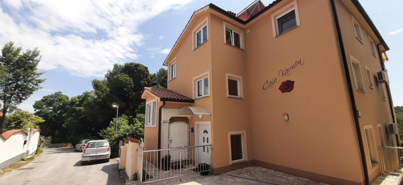 Apartments Villa Karmen Pola Esterno foto